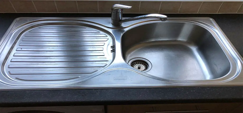 How-To-Remove-And-Replace-A-Kitchen-Sink