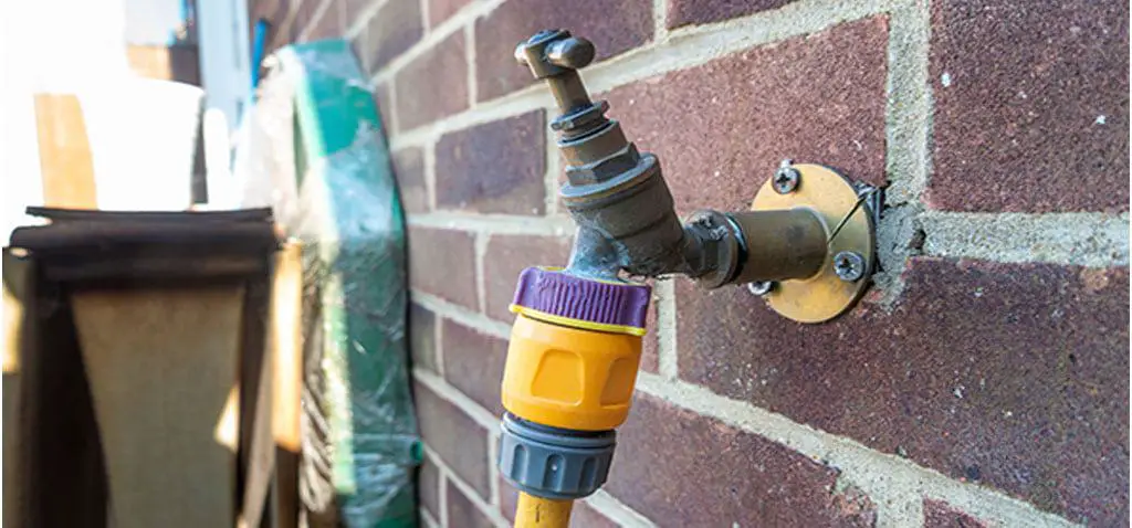 Simple Step By Step Guide On How To Install An Outside Tap
